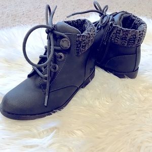 Little Girl boots